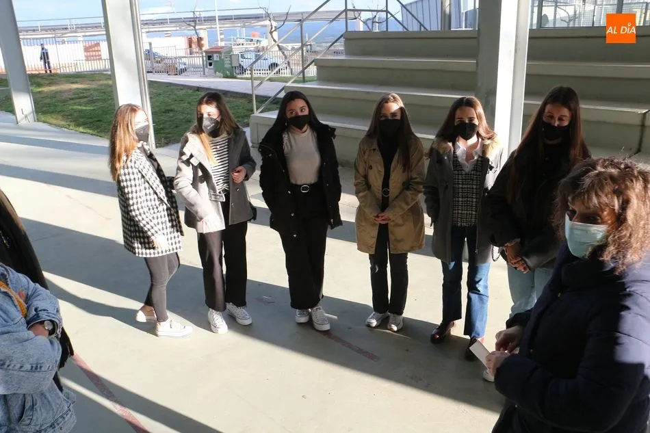 Foto 2 - Los j&oacute;venes de Guijuelo eligen a las damas de honor de las fiestas