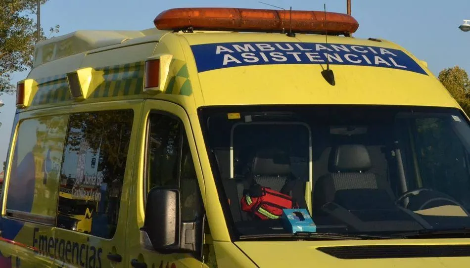 Herido un varón de 62 años al volcar su furgoneta a la salida de Espeja  