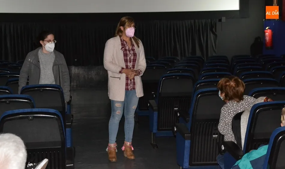 Foto 7 - Sesi&oacute;n de igualdad en el Cine Juventud con la proyecci&oacute;n de &lsquo;Figuras Ocultas&rsquo;  