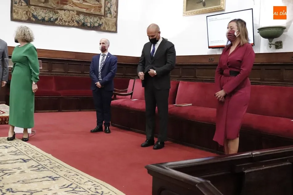 Foto 9 - La USAL nombra socias de honor a Ana Pastor Juli&aacute;n y a Susana Marcos Celestino
