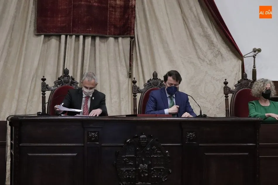 Foto 4 - La USAL nombra socias de honor a Ana Pastor Juli&aacute;n y a Susana Marcos Celestino