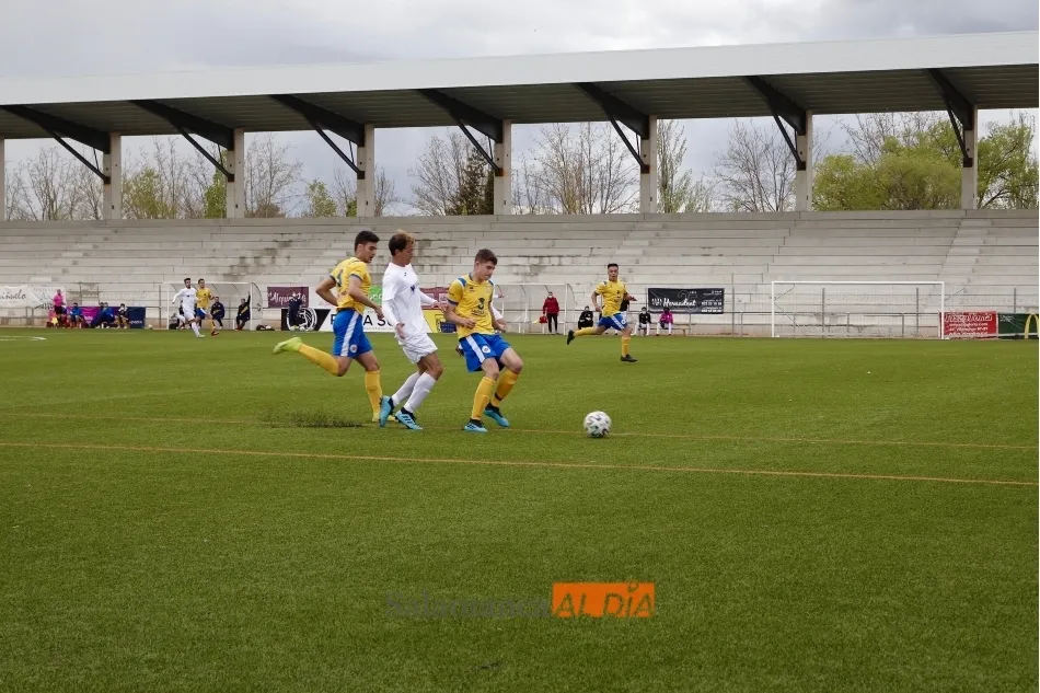 Foto 3 - Tablas en el derbi entre el RS Monterrey y el Ribert (1-1)
