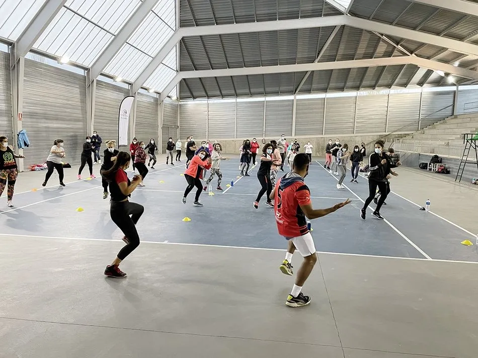 Foto 4 - Vecinos de todas las edades se apuntan al &lsquo;Carbajosa Move On&rsquo; a ritmo de zumba