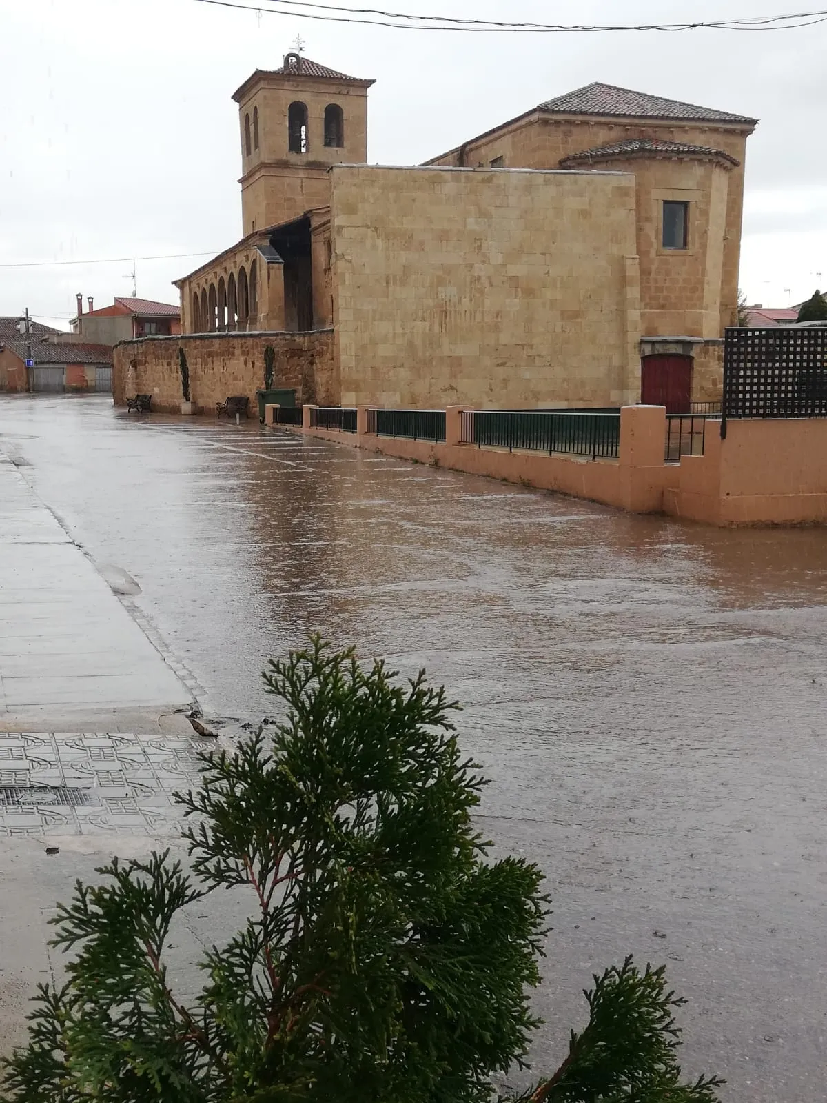 Foto 2 - Ligeras lluvias en el segundo final de semana de abril  