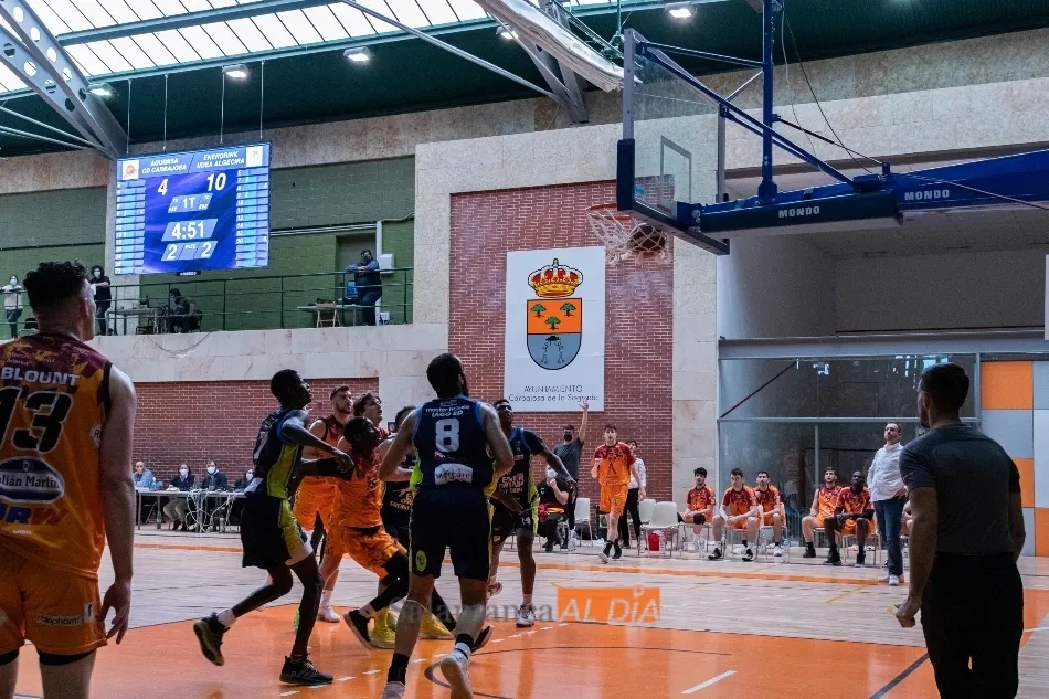 Foto 9 - El Aquimisa Carbajosa cae en un partido de infarto ante el Algeciras (67-70) y tendr&aacute; que esperar...