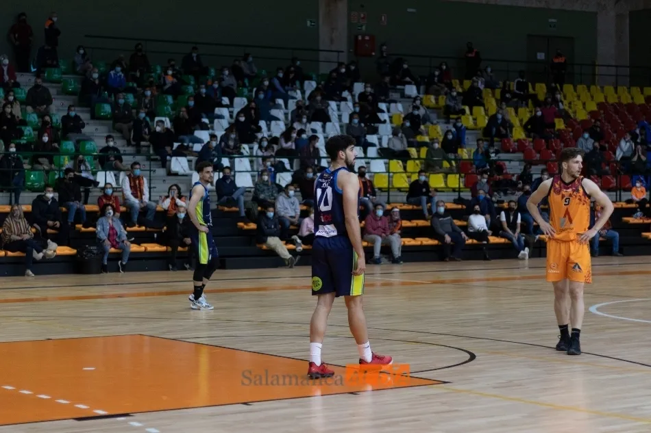 Foto 6 - El Aquimisa Carbajosa cae en un partido de infarto ante el Algeciras (67-70) y tendr&aacute; que esperar...