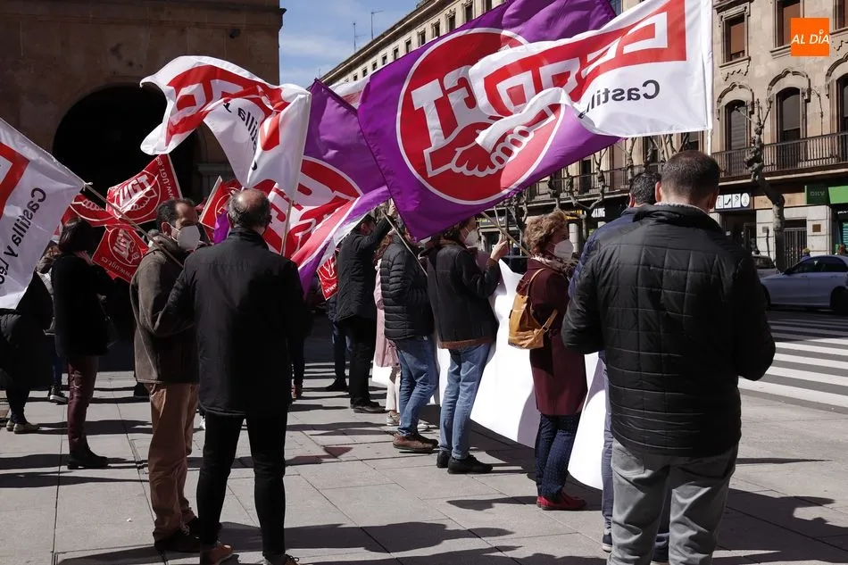 Foto 4 - &nbsp;#AhoraS&iacute;Toca, nueva movilizaci&oacute;n de UGT y CCOO para que el Gobierno cumpla sus promesas