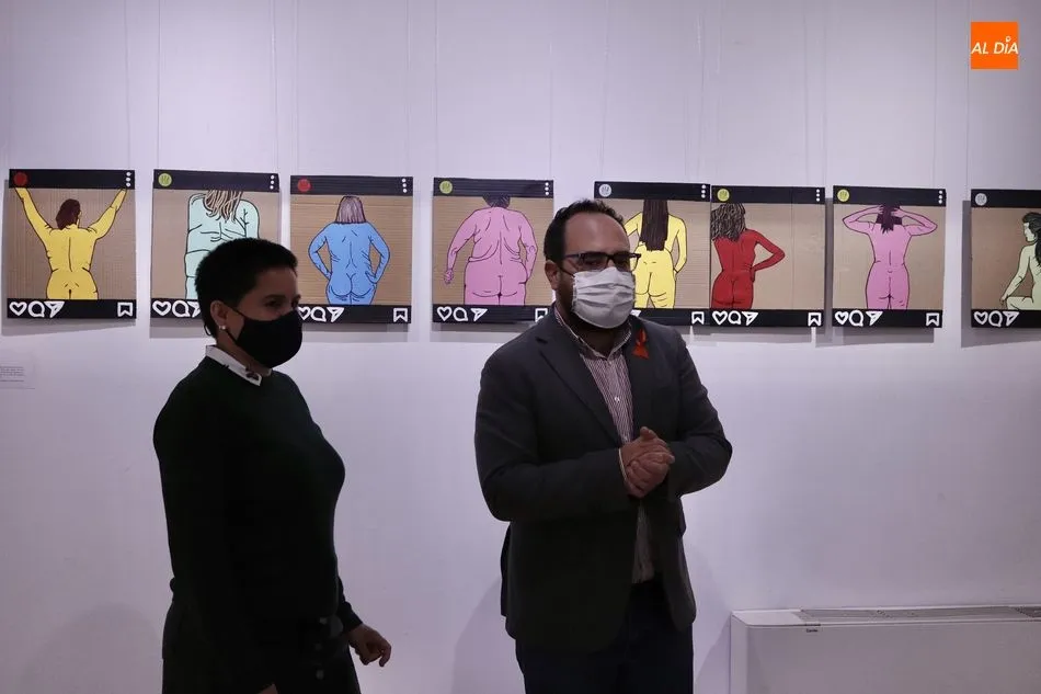 Foto 11 - La artista Yaircel Robledo reflexiona en el Espacio Joven sobre el cuerpo de la mujer y los...