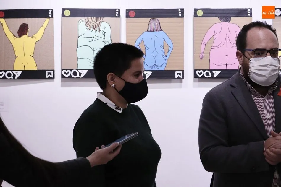 Foto 8 - La artista Yaircel Robledo reflexiona en el Espacio Joven sobre el cuerpo de la mujer y los...
