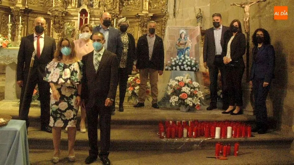 Los mayordomos no faltaron a la cita con la Virgen del Castillo / SILVESTRE
