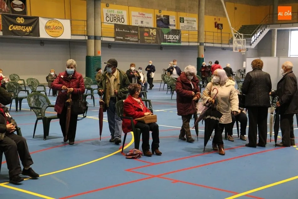 Foto 5 - Nueva jornada de vacunaciones masivas en Guijuelo