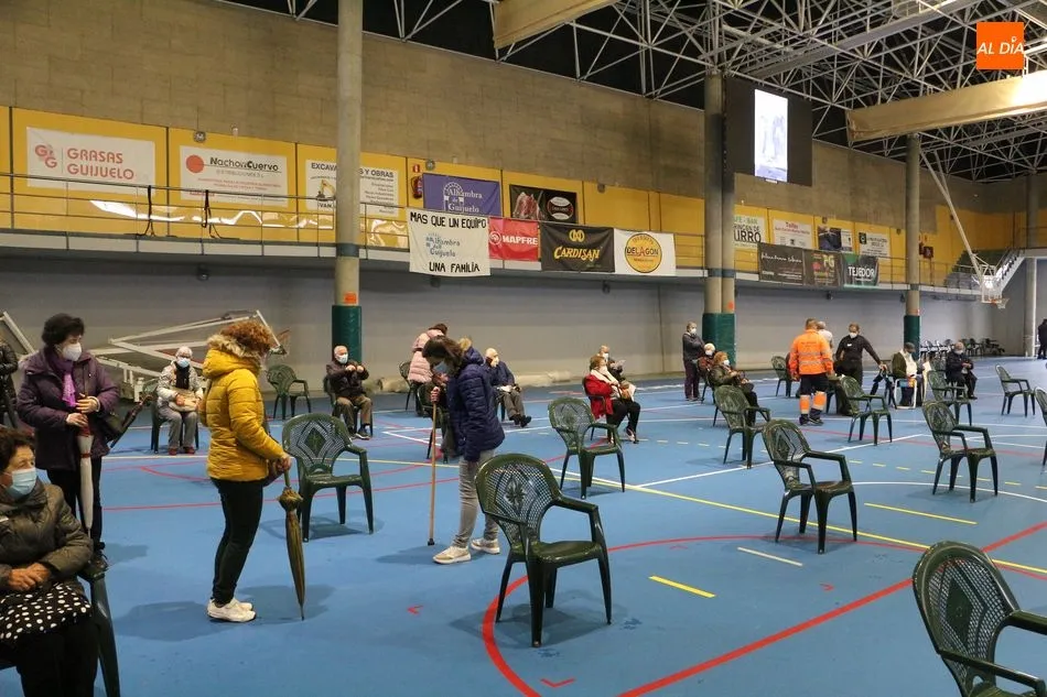 Foto 4 - Nueva jornada de vacunaciones masivas en Guijuelo