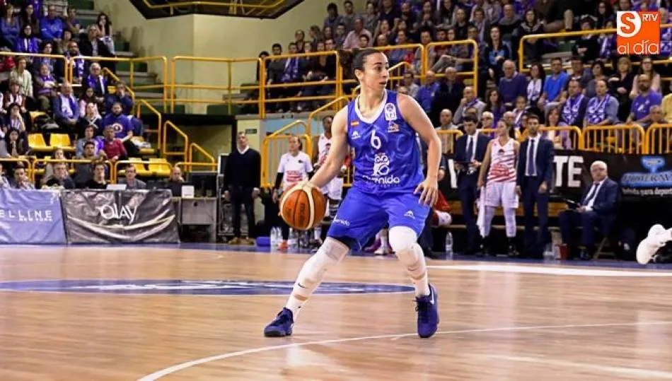 Silvia, en un partido con el Avenida