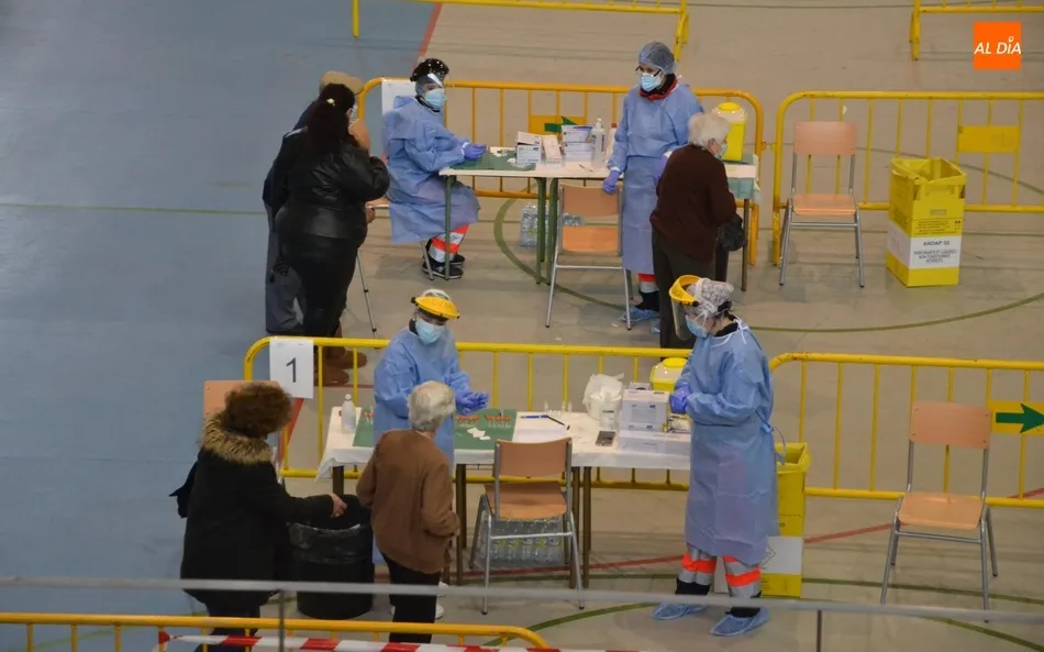 Fijada para el viernes la vacunación de las personas de 60 a 65 años de la Zona Básica de...