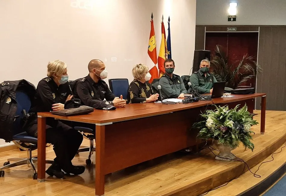 Foto 2 - Polic&iacute;as Locales de la provincia de Salamanca participan en la jornada de formaci&oacute;n sobre el...