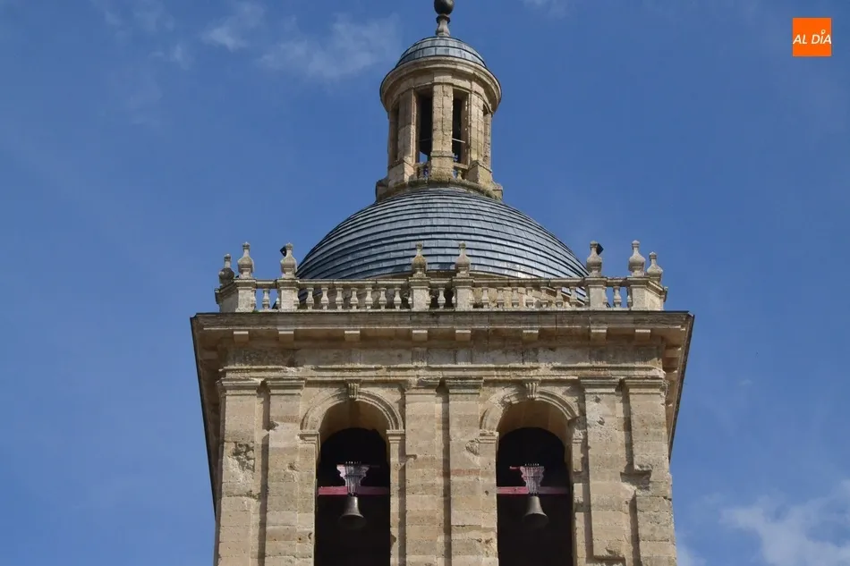 Foto 3 - Tarde de pruebas del nuevo sistema automatizado de toque de campanas de la Catedral  