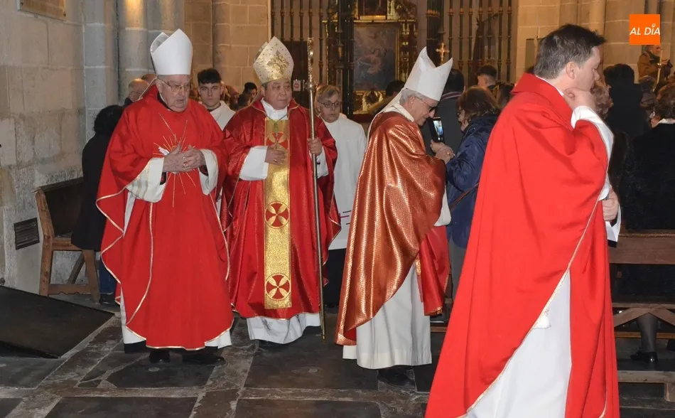 Remitida al Nuncio, a la CEE y a la Prefectura de los Obispos la reivindicación de 19...