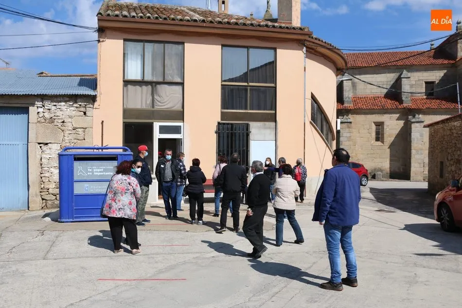 Foto 10 - La vacunaci&oacute;n en los centros de salud dificulta el proceso en Aldead&aacute;vila y Barruecopardo  