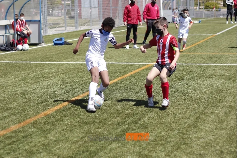 Foto 11 - Resultados, clasificaciones e im&aacute;genes del f&uacute;tbol base provincial