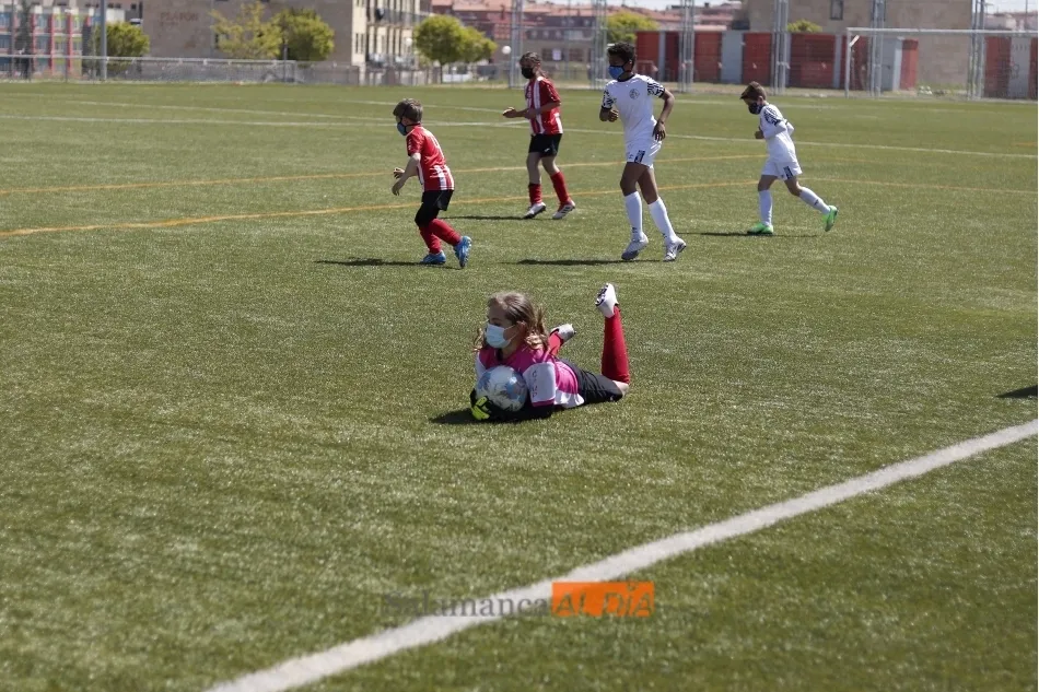 Foto 9 - Resultados, clasificaciones e im&aacute;genes del f&uacute;tbol base provincial