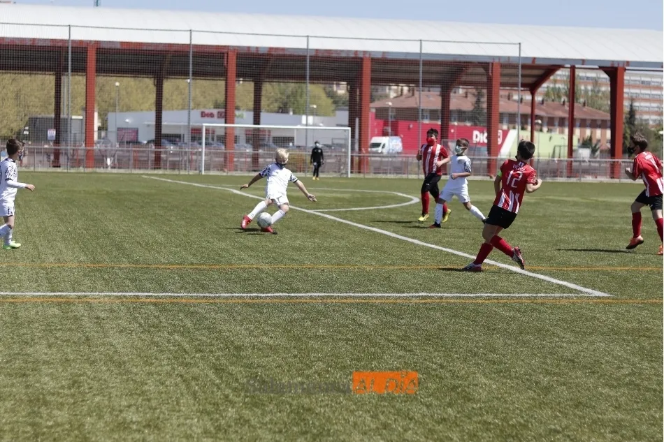 Foto 3 - Resultados, clasificaciones e im&aacute;genes del f&uacute;tbol base provincial