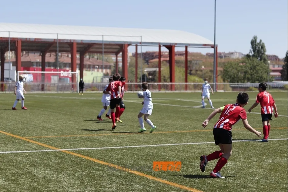 Foto 2 - Resultados, clasificaciones e im&aacute;genes del f&uacute;tbol base provincial