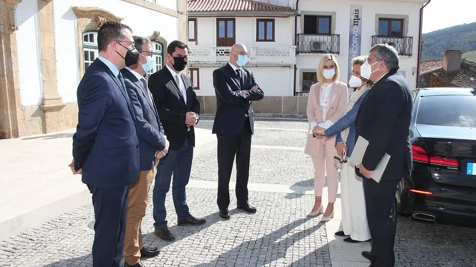 Foto 2 - Portugal crea un grupo de trabajo para avanzar con el Tren del Duero hasta la frontera  