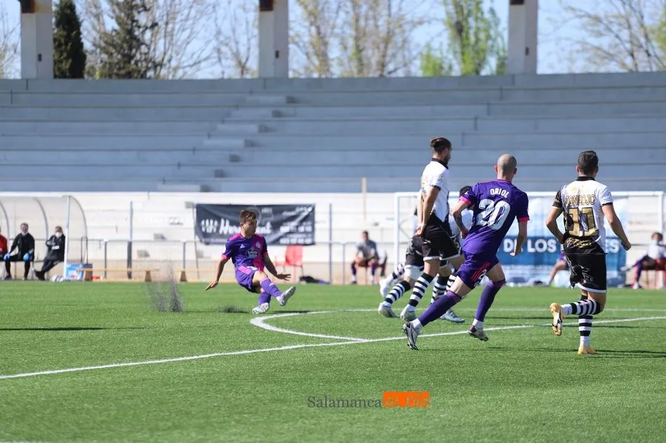 Foto 4 - Contundente goleada de Unionistas al Valladolid Promesas para seguir vivo (3-1)