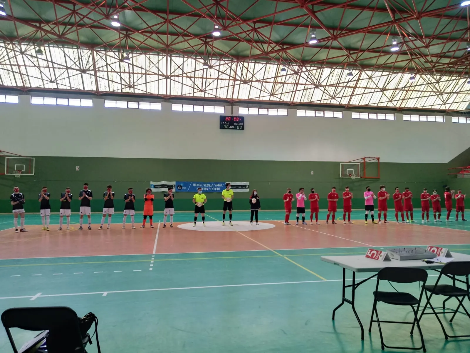 Foto 3 - El III Juvenil logra a 27&rdquo; para el final un justo empate en su entretenida visita al 5 Coru&ntilde;a FS ...