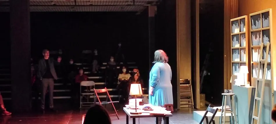Foto 3 - Volver al teatro, &ldquo;Interior noche&rdquo; de Edulogic Producciones, un estreno magn&iacute;fico para...
