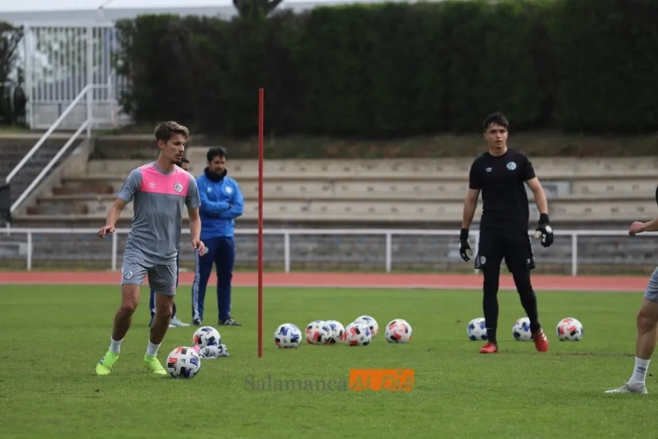 Foto 9 - Nacho L&oacute;pez pasa la COVID-19 y reaparece en una sesi&oacute;n sin Lolo Escobar, Javi Navas y Casado tras ...