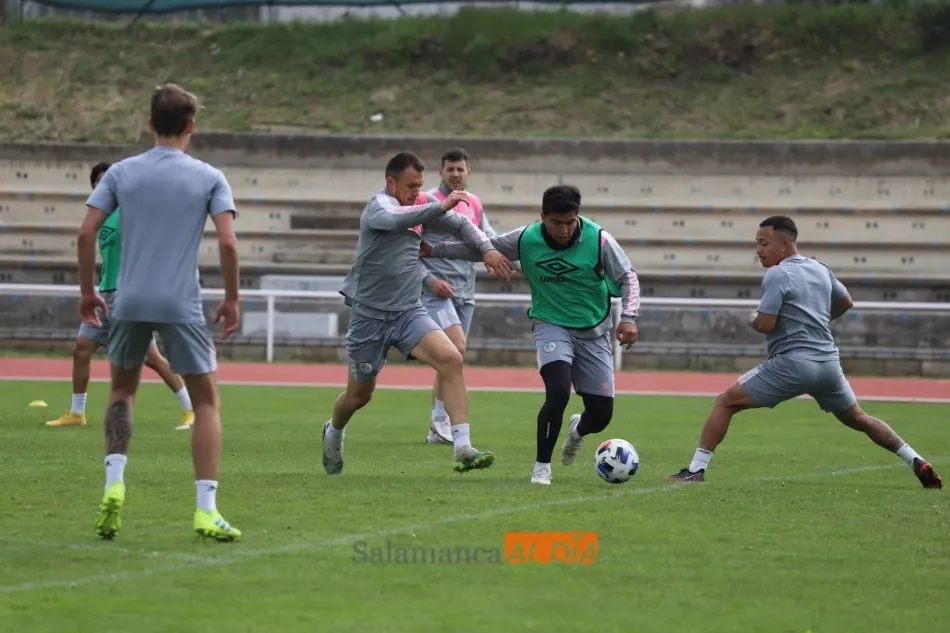 Foto 7 - Nacho L&oacute;pez pasa la COVID-19 y reaparece en una sesi&oacute;n sin Lolo Escobar, Javi Navas y Casado tras ...