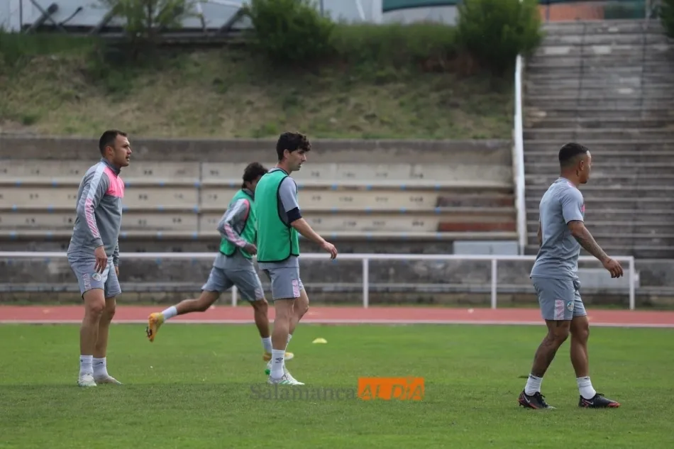 Foto 6 - Nacho L&oacute;pez pasa la COVID-19 y reaparece en una sesi&oacute;n sin Lolo Escobar, Javi Navas y Casado tras ...