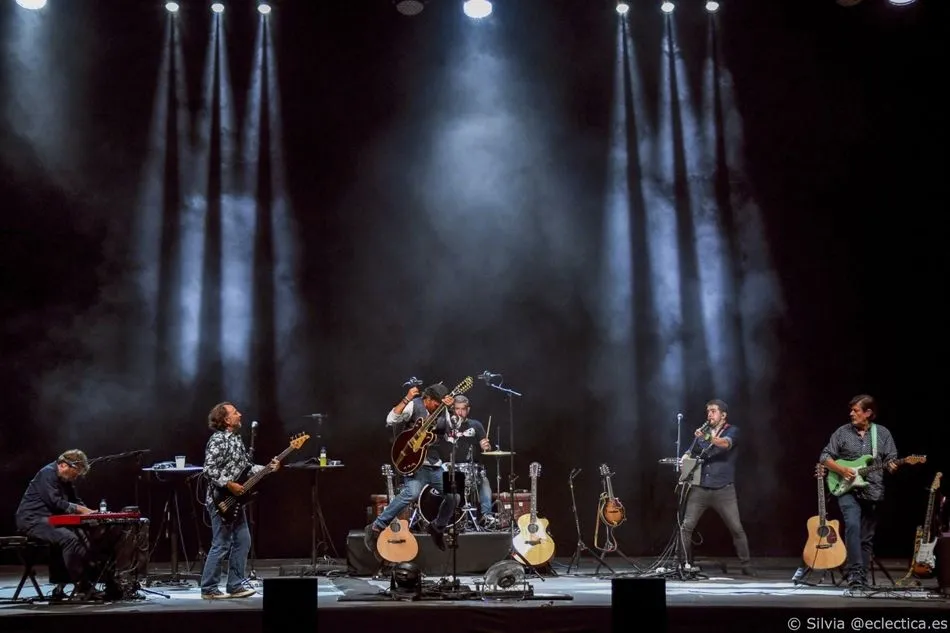 Foto 2 - &Aacute;lvaro Urquijo, de Los Secretos: &ldquo;Salamanca tiene un p&uacute;blico culto; sabe escuchar&rdquo;  