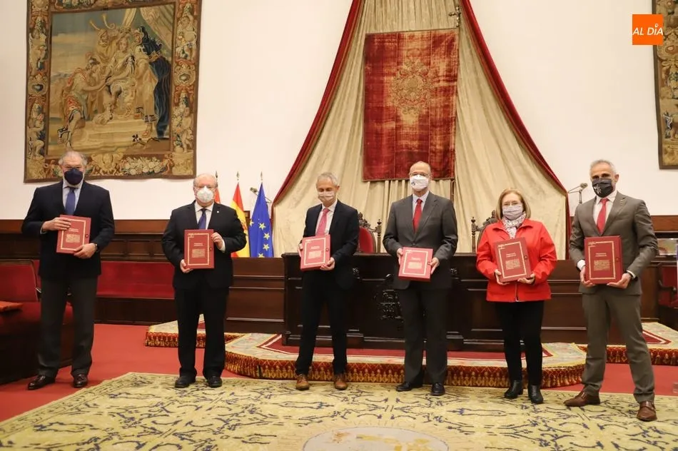 Foto 2 - La USAL publica un libro que explica las circunstancias y peculiaridades del movimiento comunero  