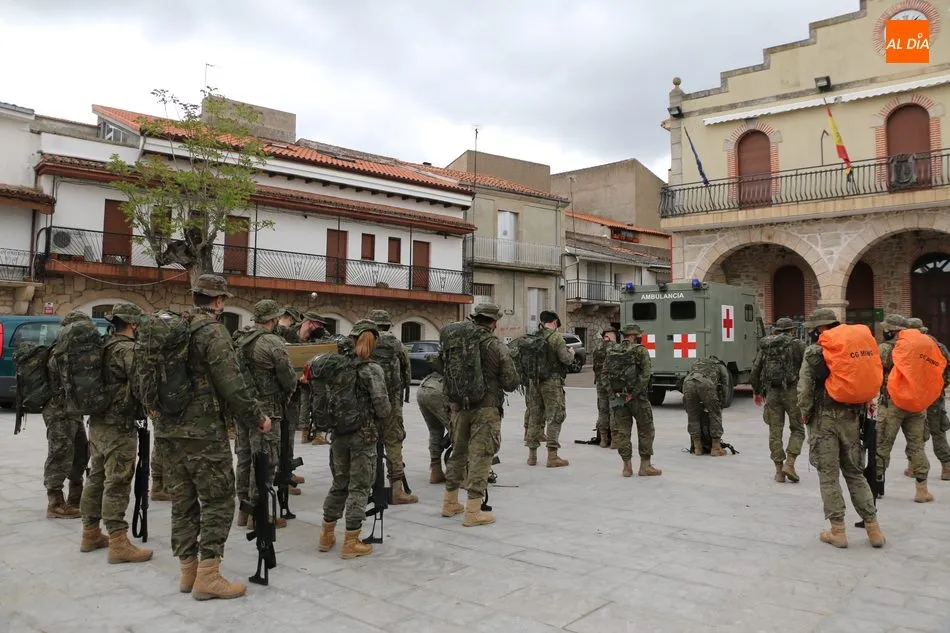 Foto 2 - La Compa&ntilde;&iacute;a del Cuartel General del Mando de Ingenieros desarrolla en Villarino actividades de...