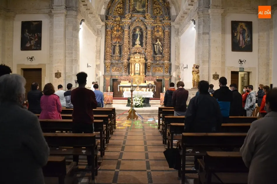 Foto 9 - La Di&oacute;cesis vive 12 horas de oraci&oacute;n para el surgimiento de vocaciones  