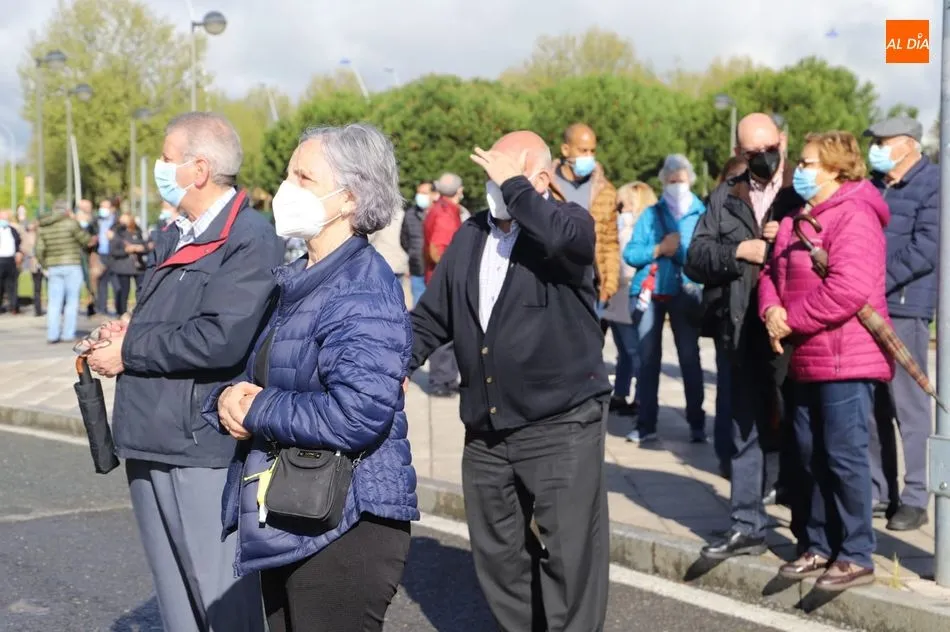Foto 11 - Respuesta multitudinaria de las personas de 73 a 71 a&ntilde;os ante la vacunaci&oacute;n masiva en el Multiusos