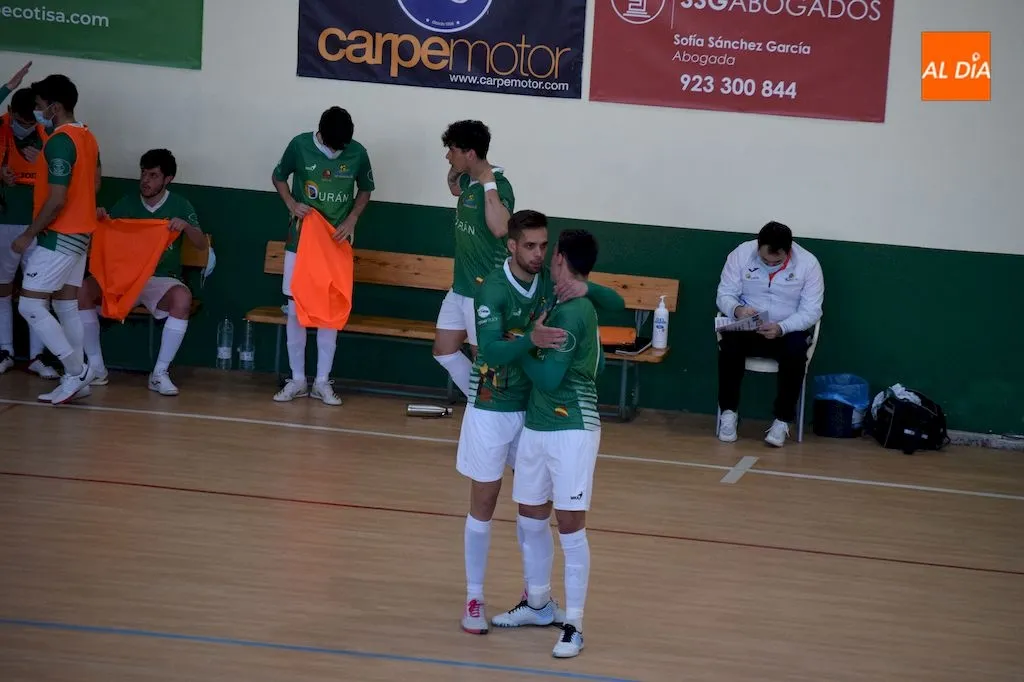 Jugadores del Piensos Durán Albense antes de un partido / Pedro Zaballos