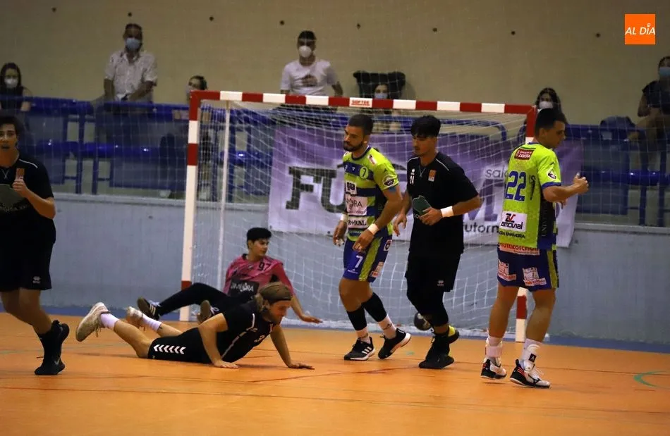 Un encuentro anterior del BM Salamanca / Archivo