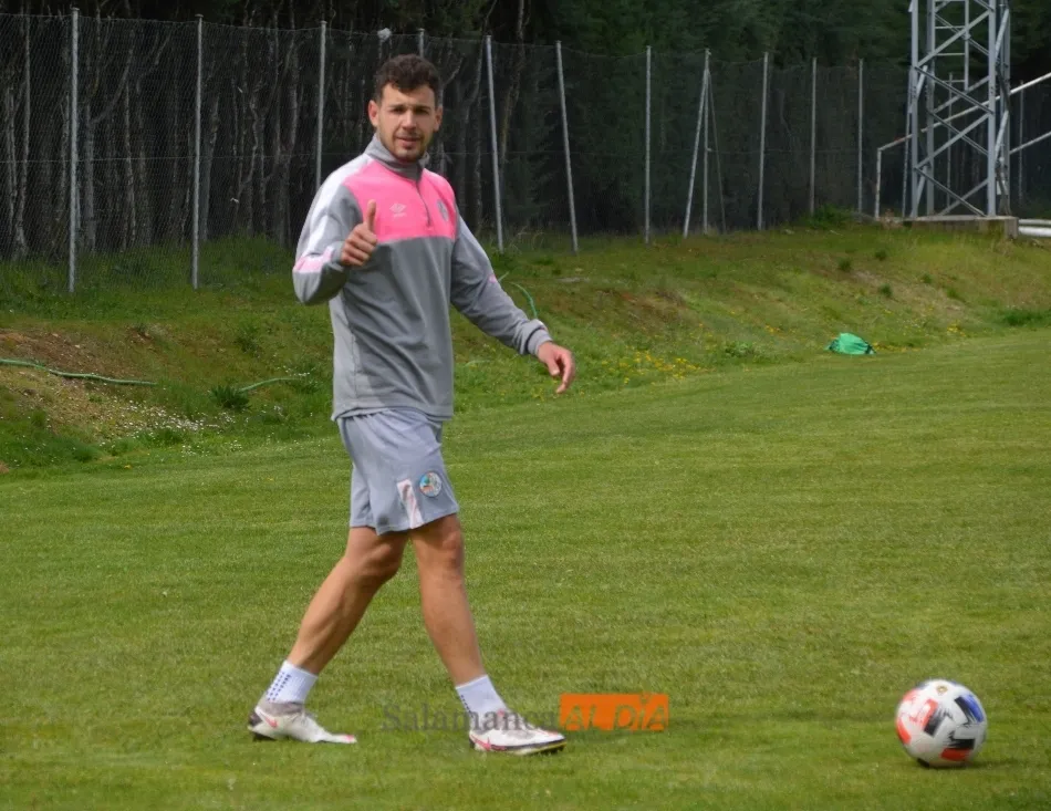 Foto 10 - Problemas en defensa: Casado no completa el entrenamiento del Salamanca UDS y Sep&uacute;lveda no sale al ...