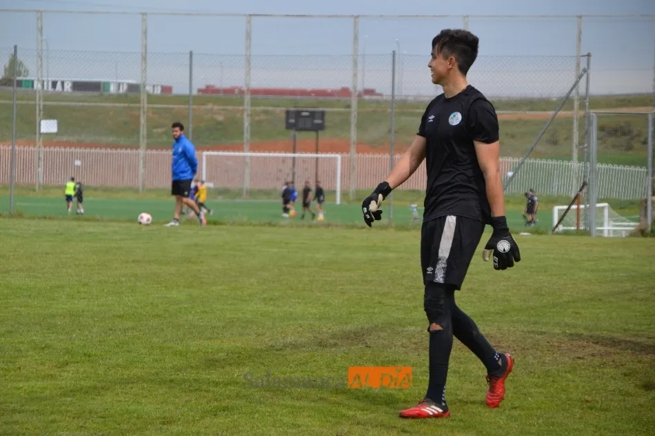 Foto 9 - Problemas en defensa: Casado no completa el entrenamiento del Salamanca UDS y Sep&uacute;lveda no sale al ...