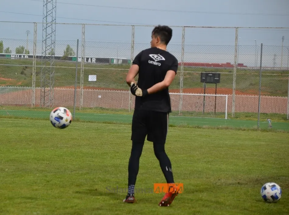 Foto 4 - Problemas en defensa: Casado no completa el entrenamiento del Salamanca UDS y Sep&uacute;lveda no sale al ...