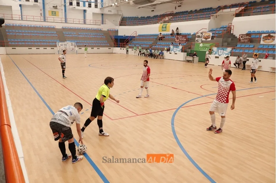 Foto 3 - Importante victoria del FS Salamanca Unionistas ante el Cistierna (6-1)  