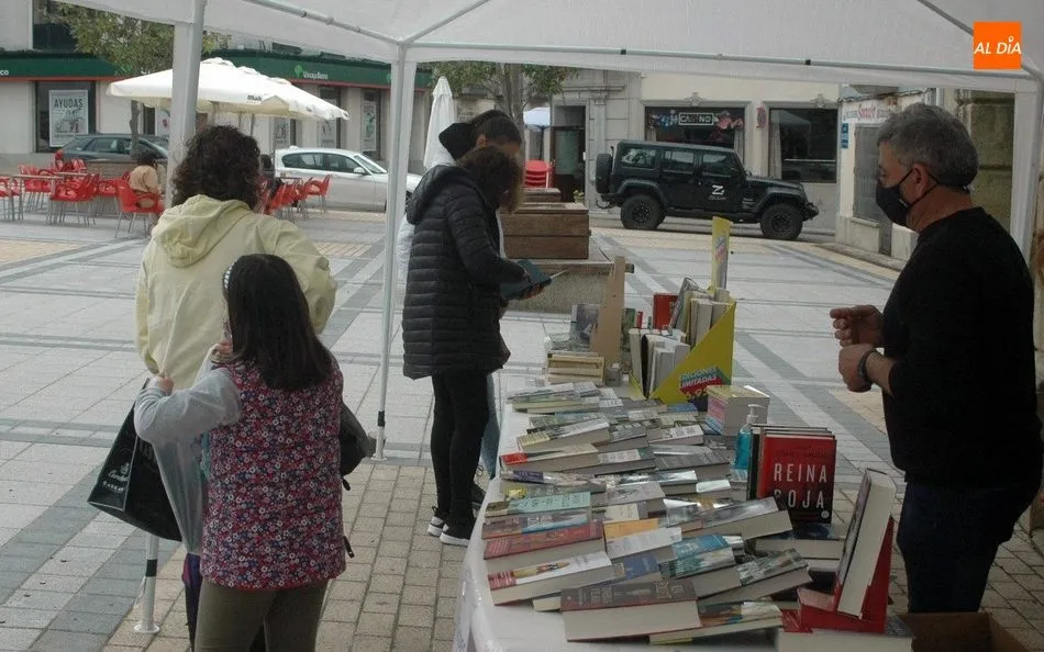 Foto 2 - La Imprenta de Vitigudino anima el D&iacute;a del Libro  