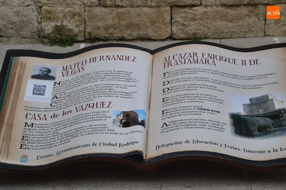 Foto 4 - Inaugurada la original ruta literaria por las calles mirobrigenses  