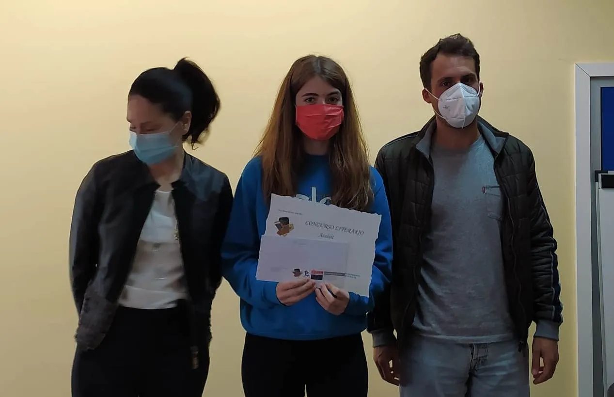 Foto 2 - Una joven de origen mirobrigense queda subcampeona de un concurso literario en Navarra  