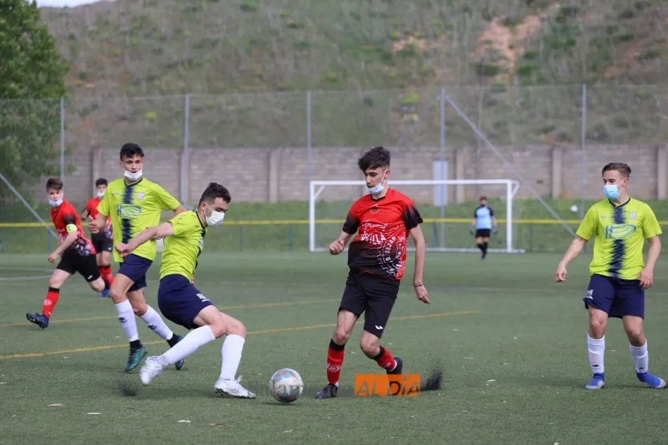 Foto 8 - Resultados, clasificaciones e im&aacute;genes del f&uacute;tbol base provincial
