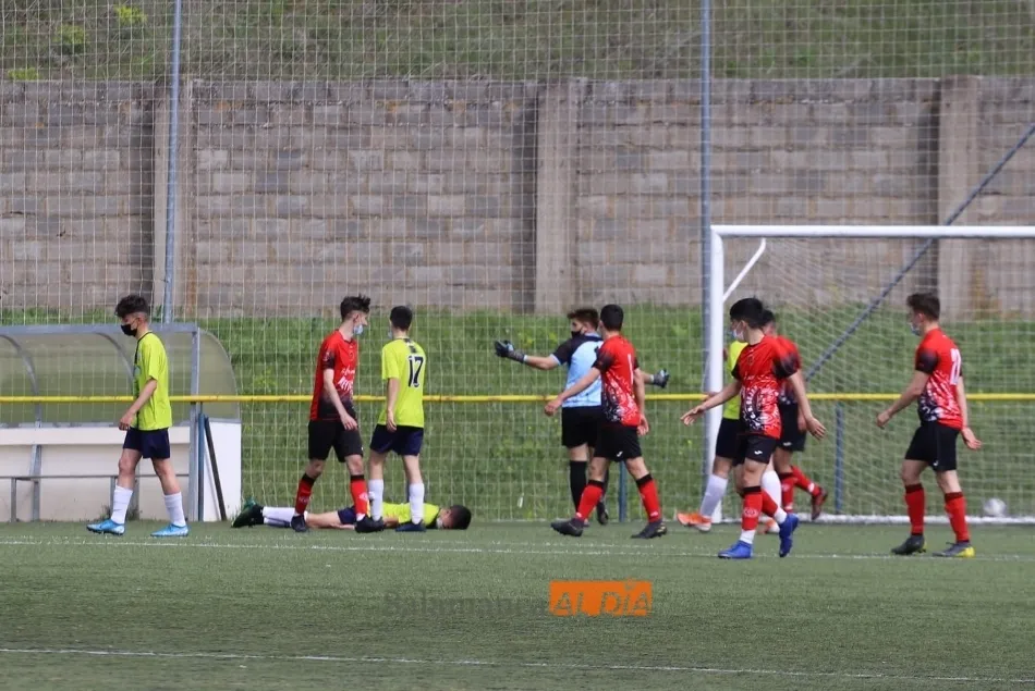 Foto 4 - Resultados, clasificaciones e im&aacute;genes del f&uacute;tbol base provincial