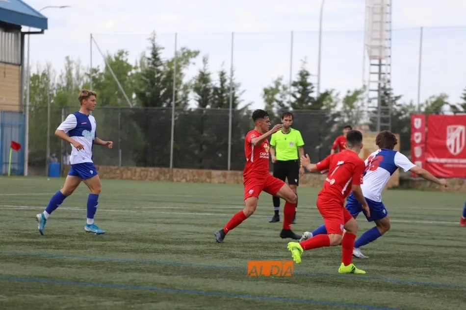 Foto 6 - El Santa Marta pierde el &lsquo;Honor&rsquo; con el Aravaca y desciende a Liga Nacional (0-3)